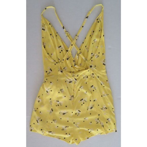 Free People Women's Sz 2 Yellow Floral Tango at Night Wrap Romper Playsuit - Picture 8 of 9